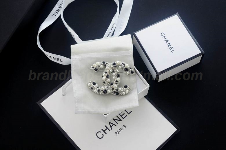 Chanel Brooch 53